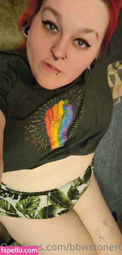 bbwstonerdoll Onlyfans Photo Gallery 