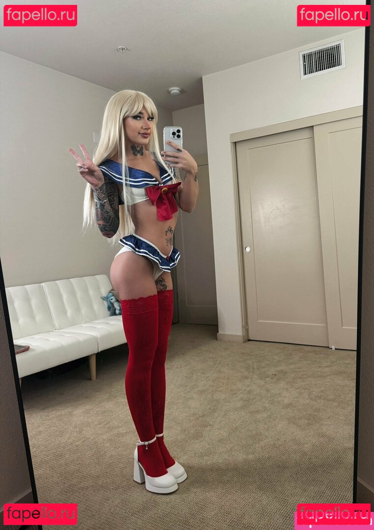 April Jayne Nude Onlyfans Photo 12