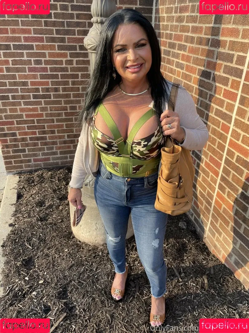 sienarosefree Onlyfans Photo Gallery 