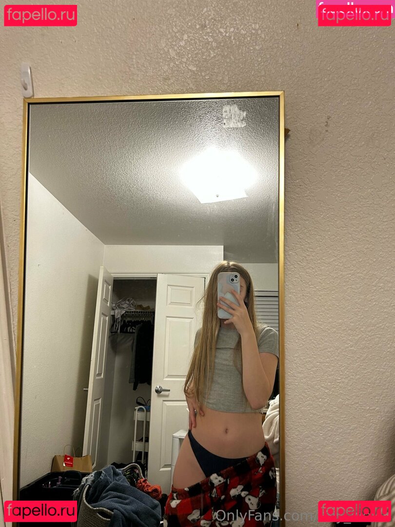 mileycollege Nude Onlyfans Photo 25