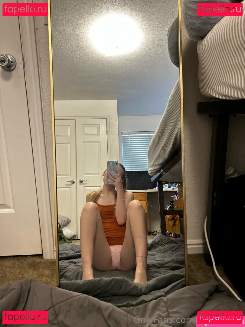 mileycollege Nude Onlyfans Photo 8
