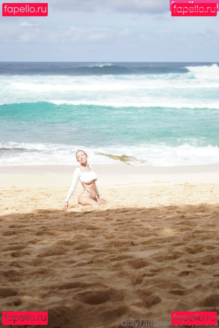 Jeneva From PARiTY Nude Onlyfans Photo 18