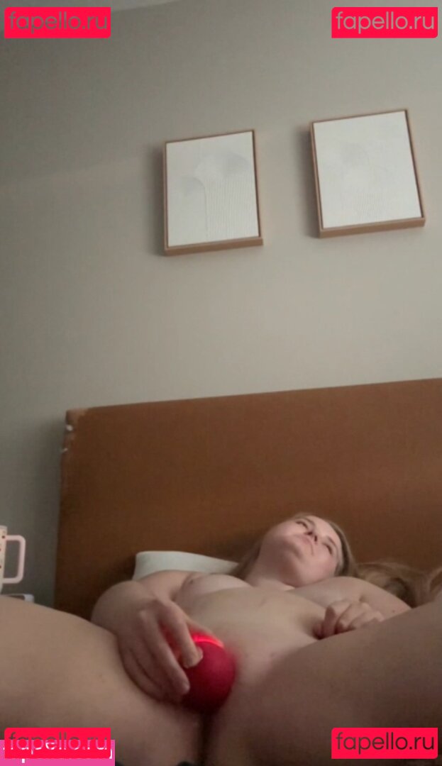 Sarah Hemmelman Nude Onlyfans Photo 22