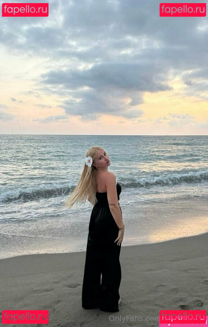 avroralady Nude Onlyfans Photo 40