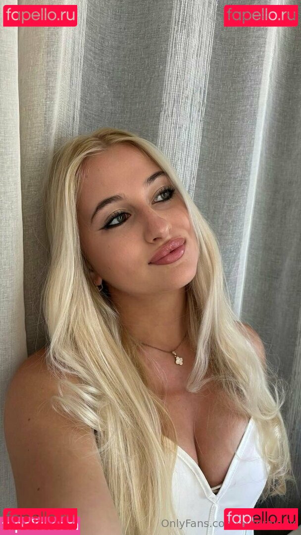 avroralady Nude Onlyfans Photo 41