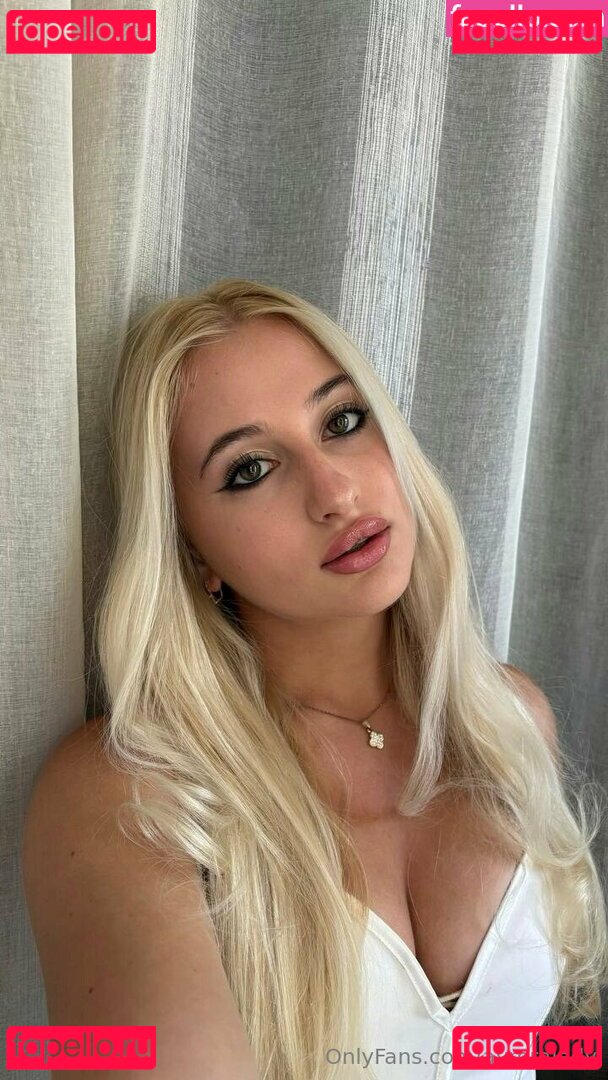 avroralady Nude Onlyfans Photo 38