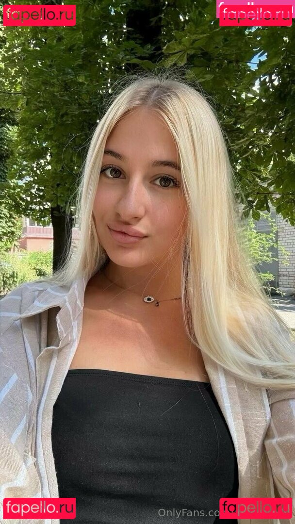 avroralady Nude Onlyfans Photo 31