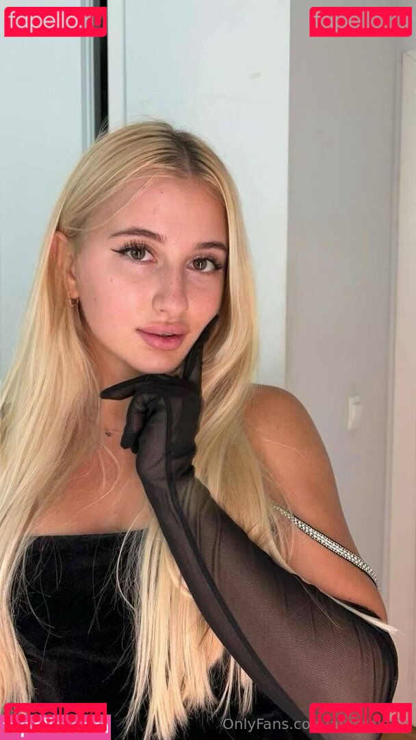 avroralady Nude Onlyfans Photo 22