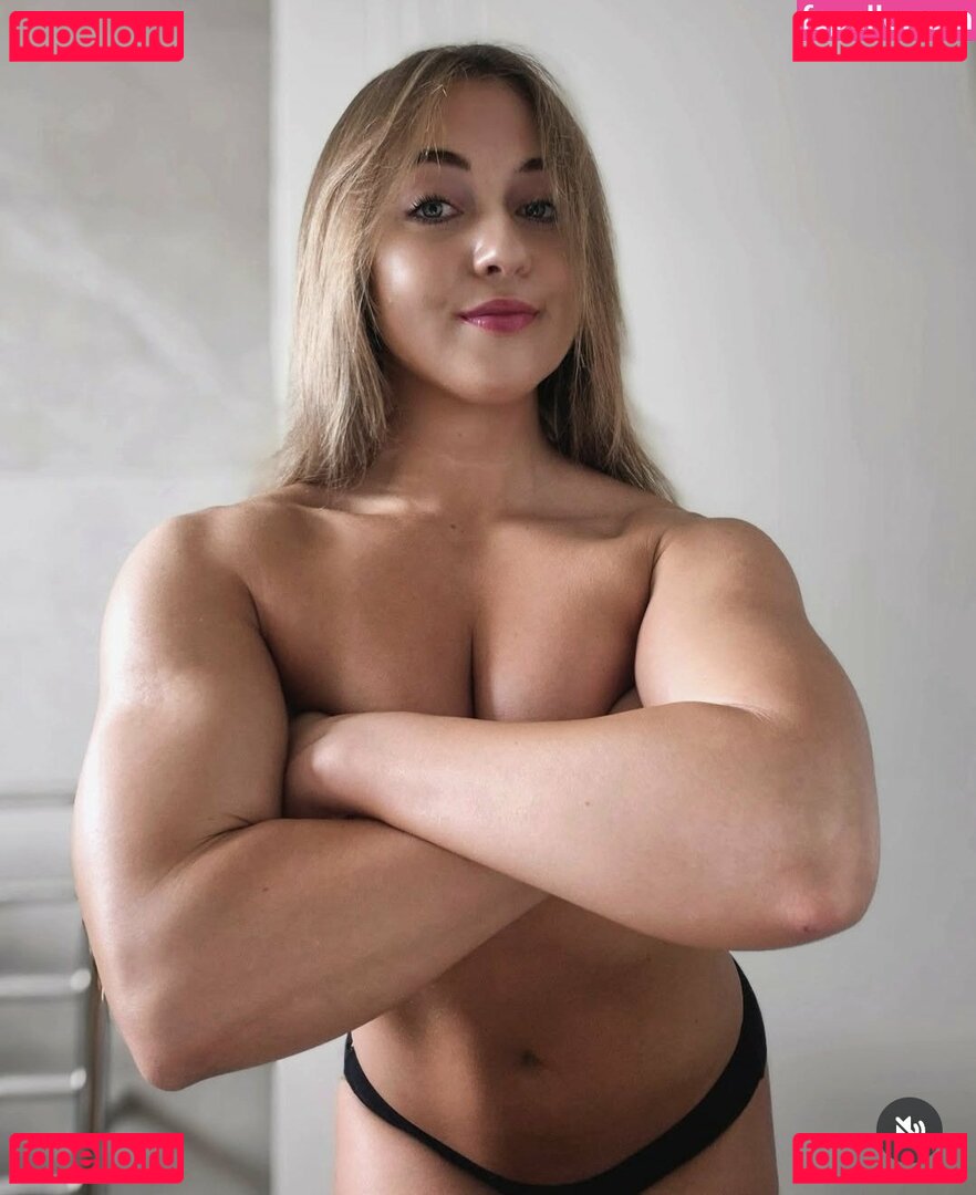 Queen Kong Nude Onlyfans Photo 19
