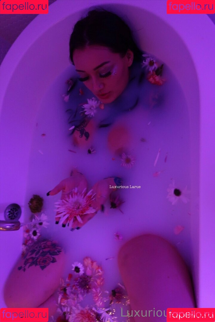 luxuriouslarue Onlyfans Photo Gallery 