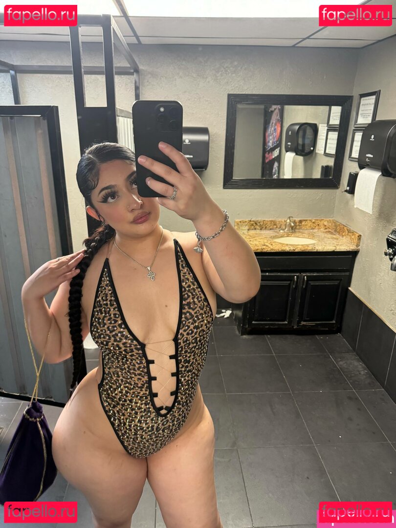 nixieneutron Nude Onlyfans Photo 4