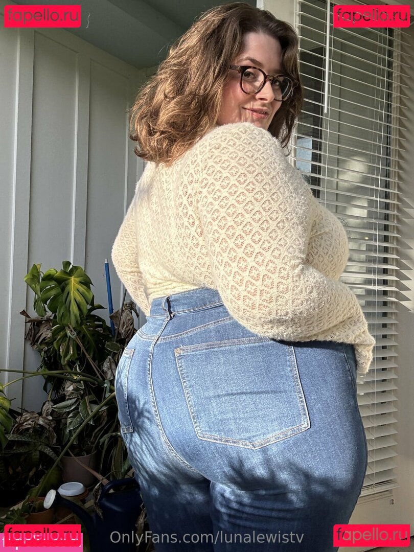 lunalewistv Nude Onlyfans Photo 41