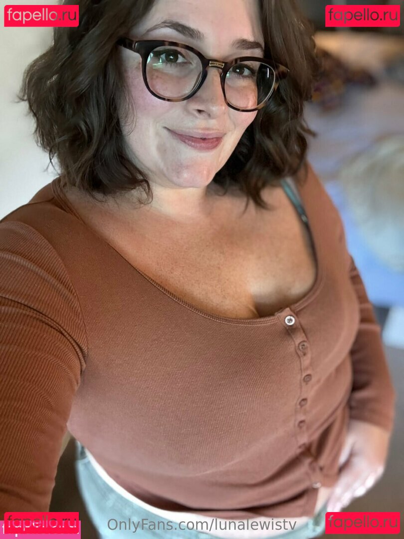 lunalewistv Nude Onlyfans Photo 31