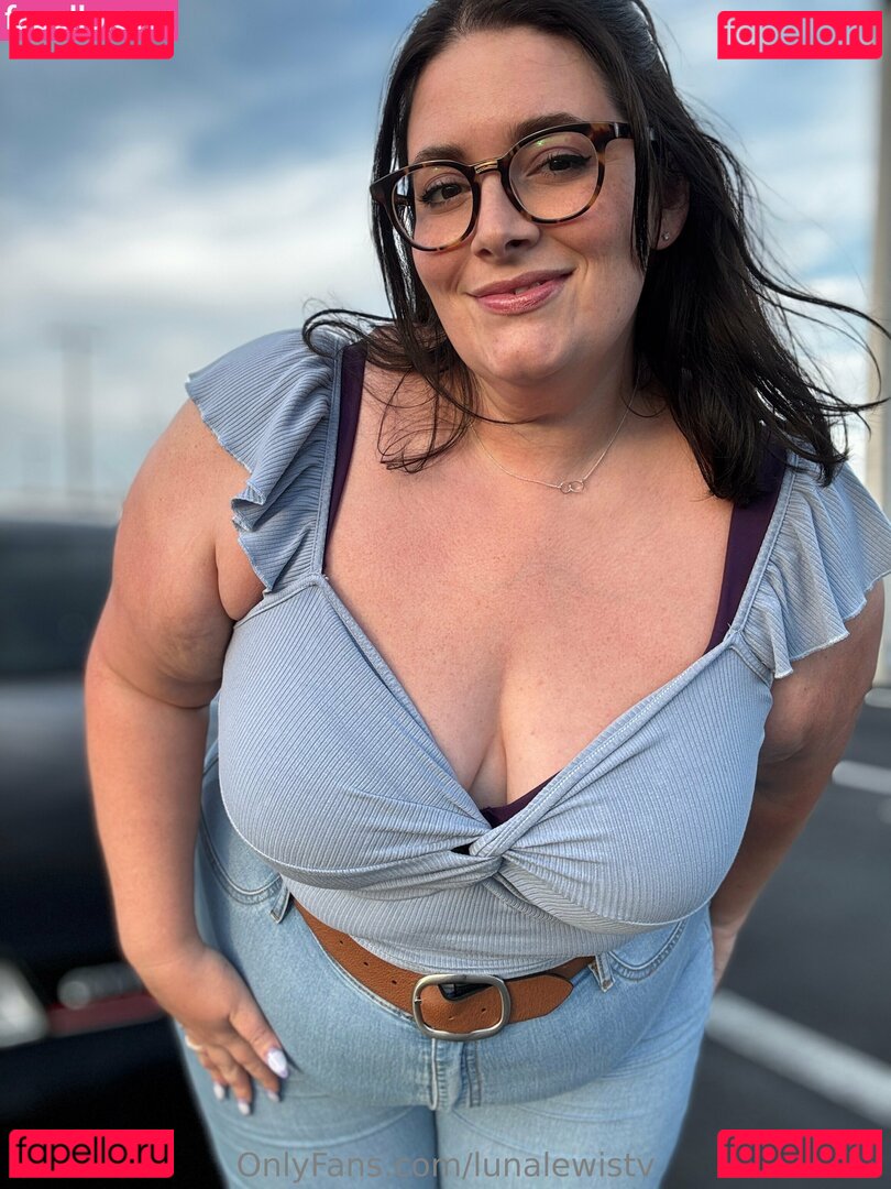 lunalewistv Nude Onlyfans Photo 24