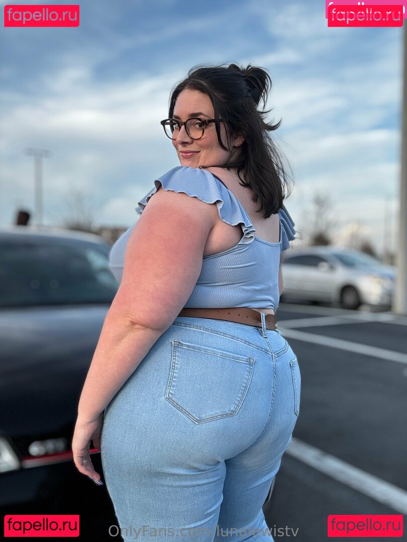lunalewistv Nude Onlyfans Photo 22