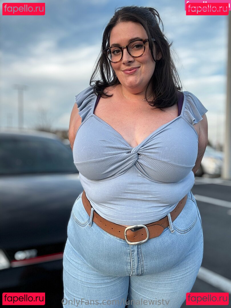 lunalewistv Nude Onlyfans Photo 20
