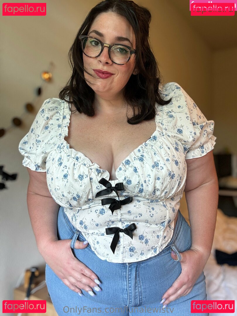 lunalewistv Nude Onlyfans Photo 16