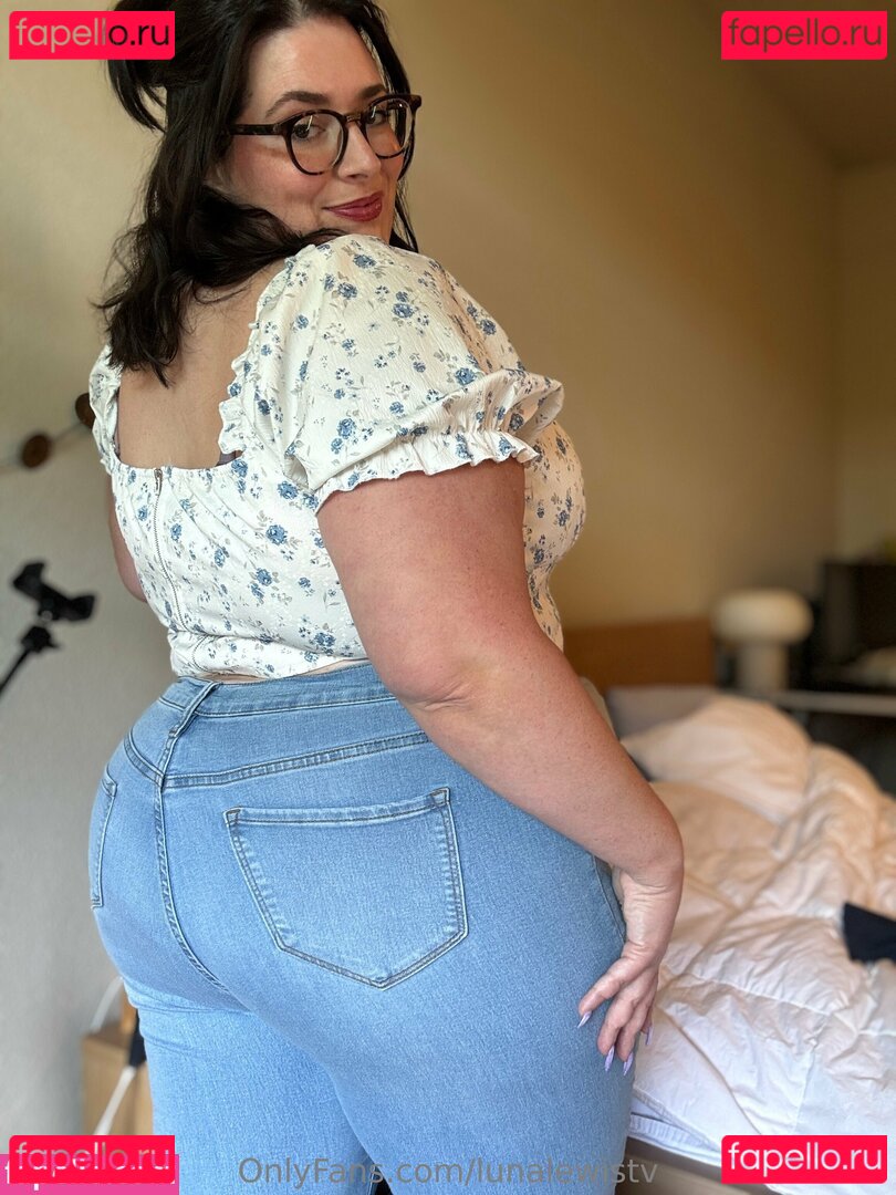 lunalewistv Nude Onlyfans Photo 14