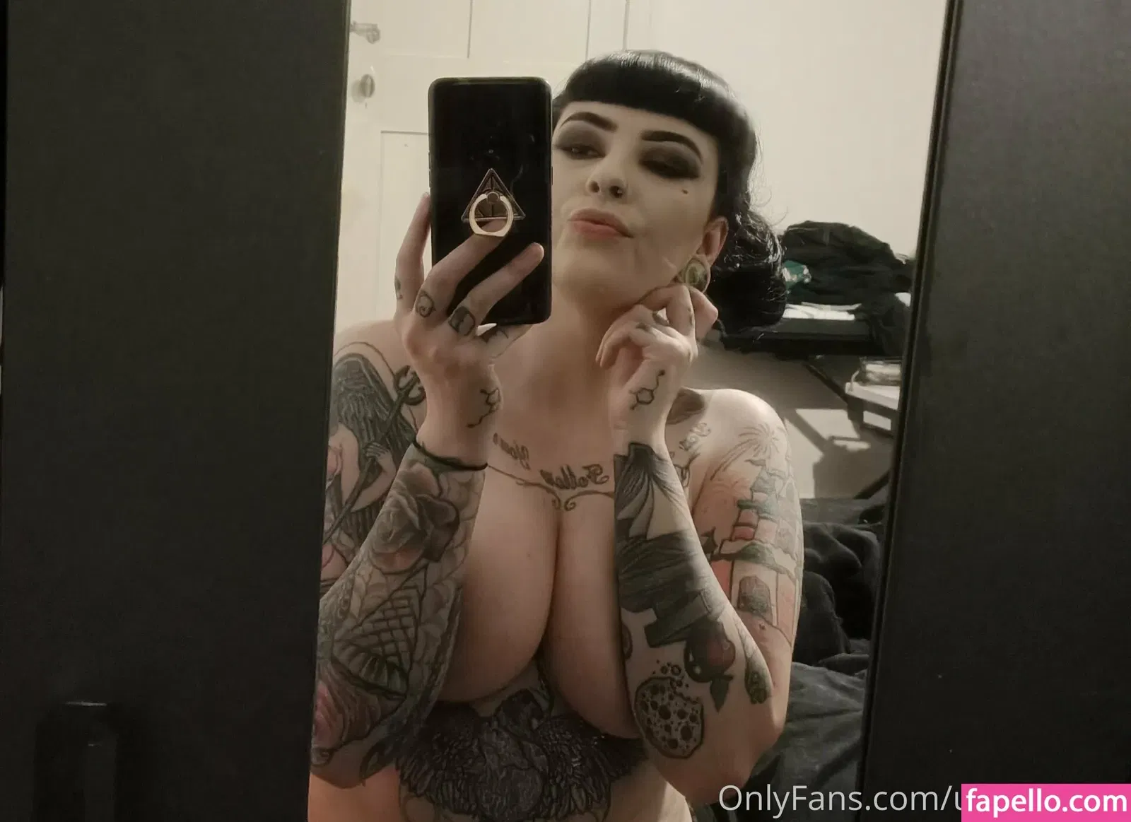 ladygraves Onlyfans Photo Gallery 