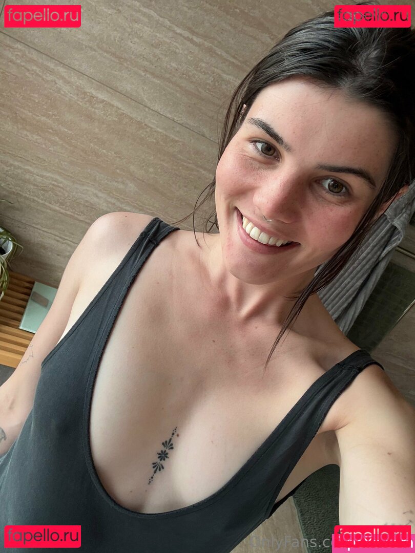 xevexe Nude Onlyfans Photo 33