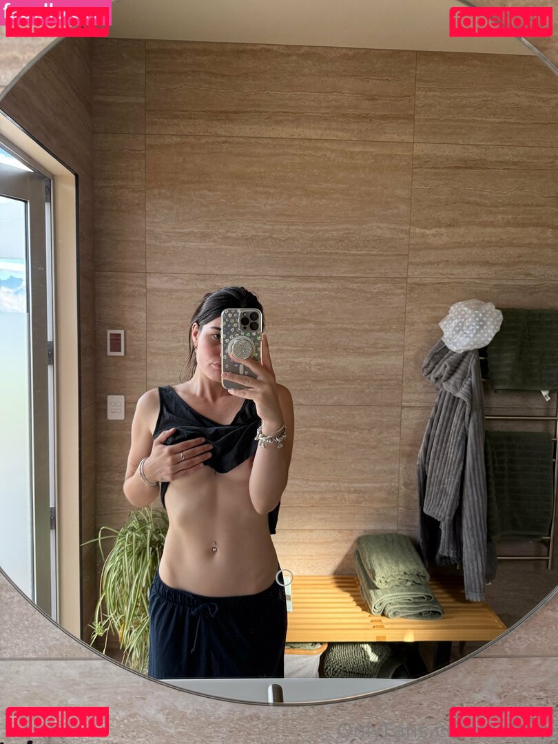 xevexe Nude Onlyfans Photo 21