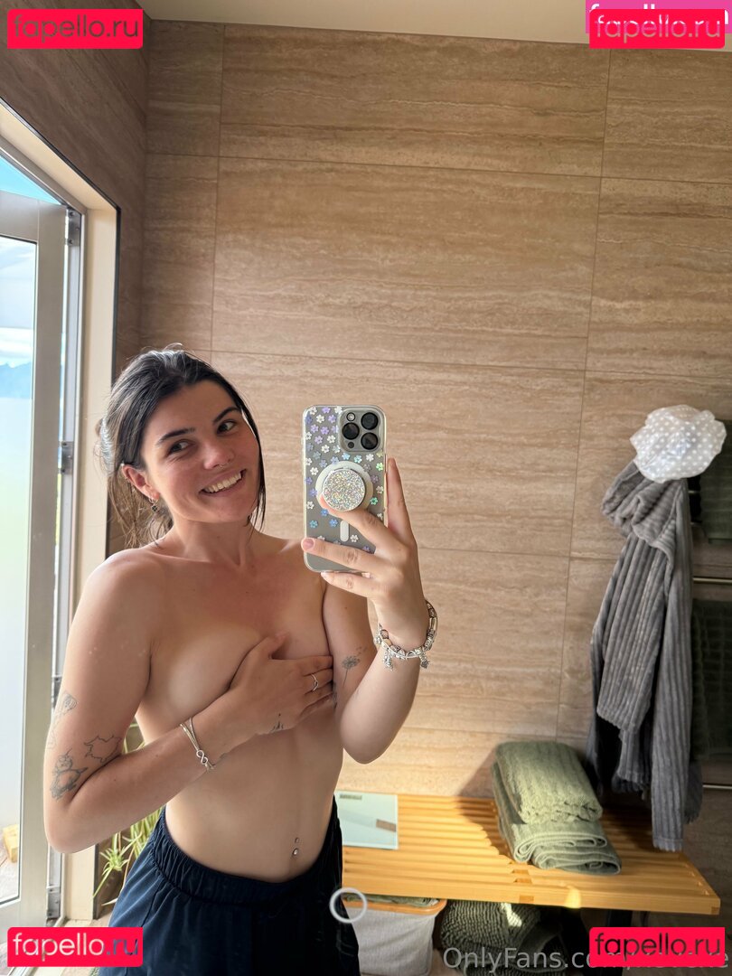 xevexe Nude Onlyfans Photo 18