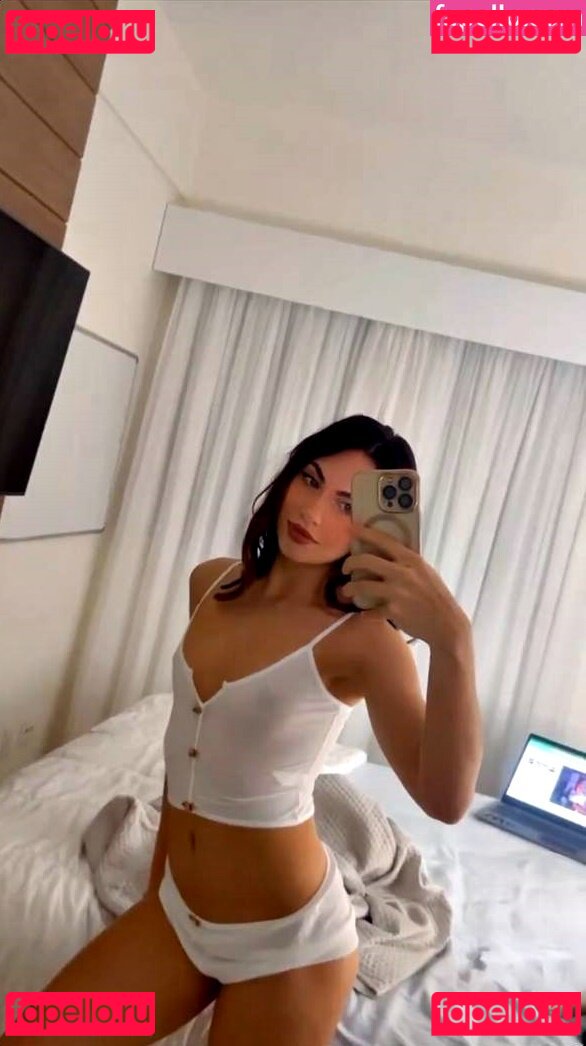 Thalia Dias Nude Onlyfans Photo 19