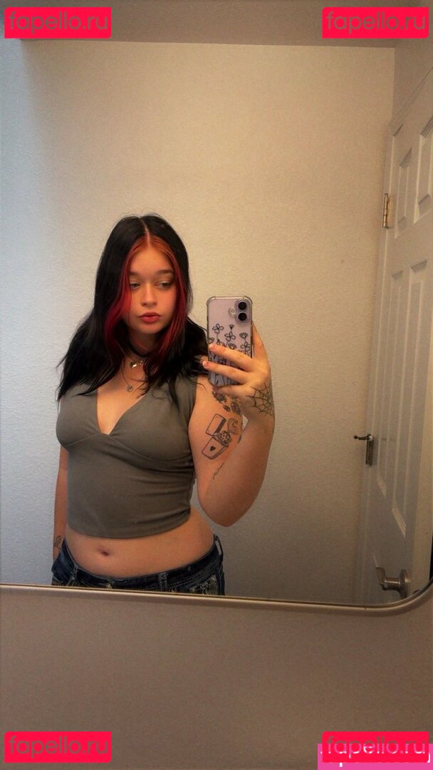 Smolkiaaa Nude Onlyfans Photo 12