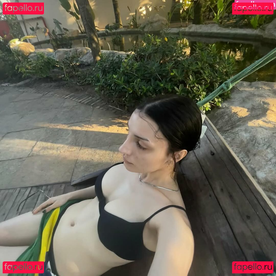 Rebeca Nude Onlyfans Photo 6