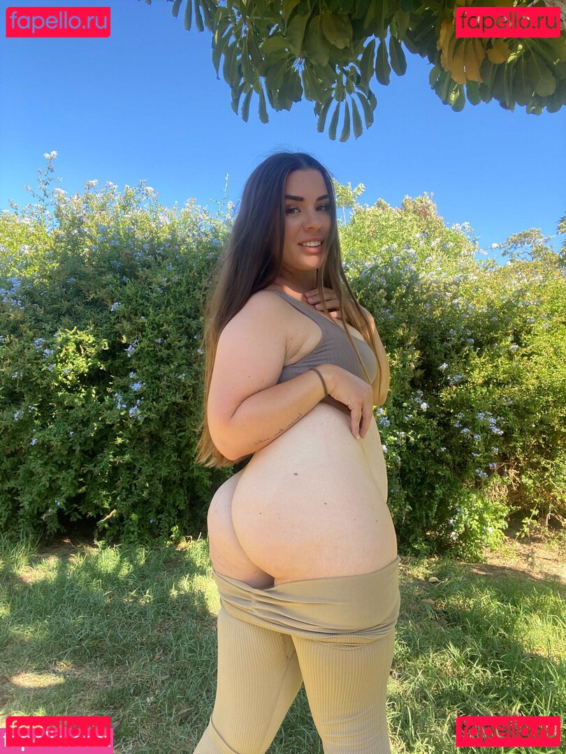 Lucy Banks Nude Onlyfans Photo 31