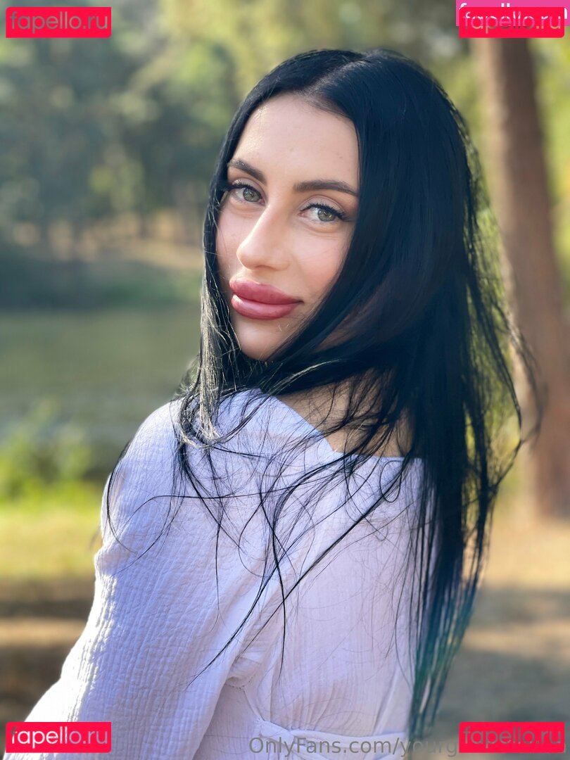 yourgirlannaa Nude Onlyfans Photo 15