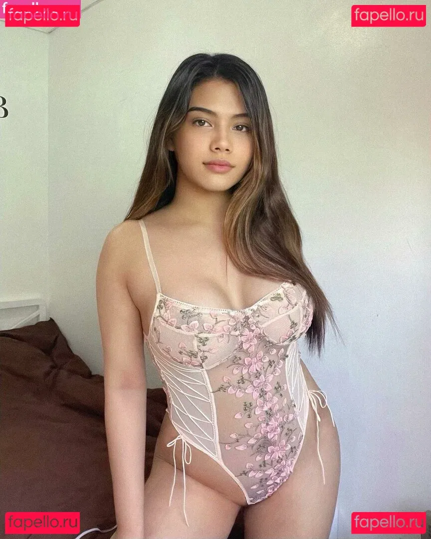 Stephanie Licas Onlyfans Photo Gallery 