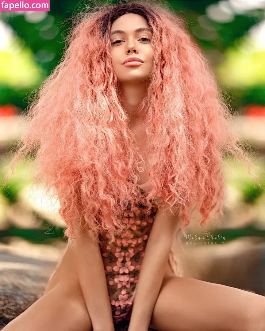 Mirkotiki Onlyfans Photo Gallery 