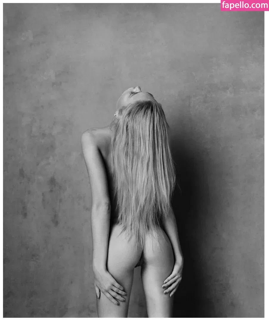 Mirkotiki Onlyfans Photo Gallery 