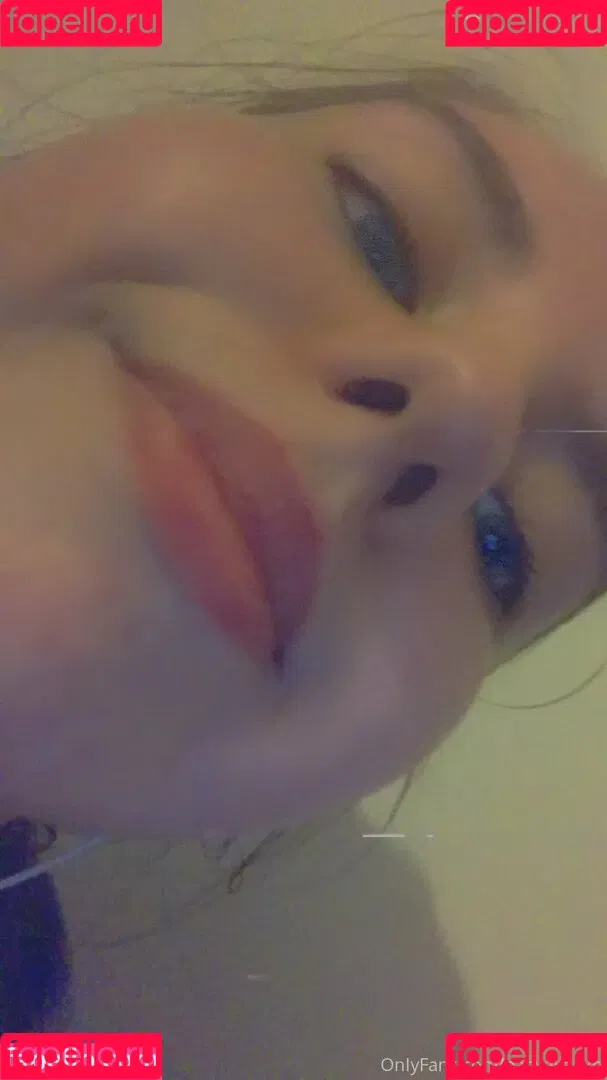 babyaliaaxo Onlyfans Photo Gallery 