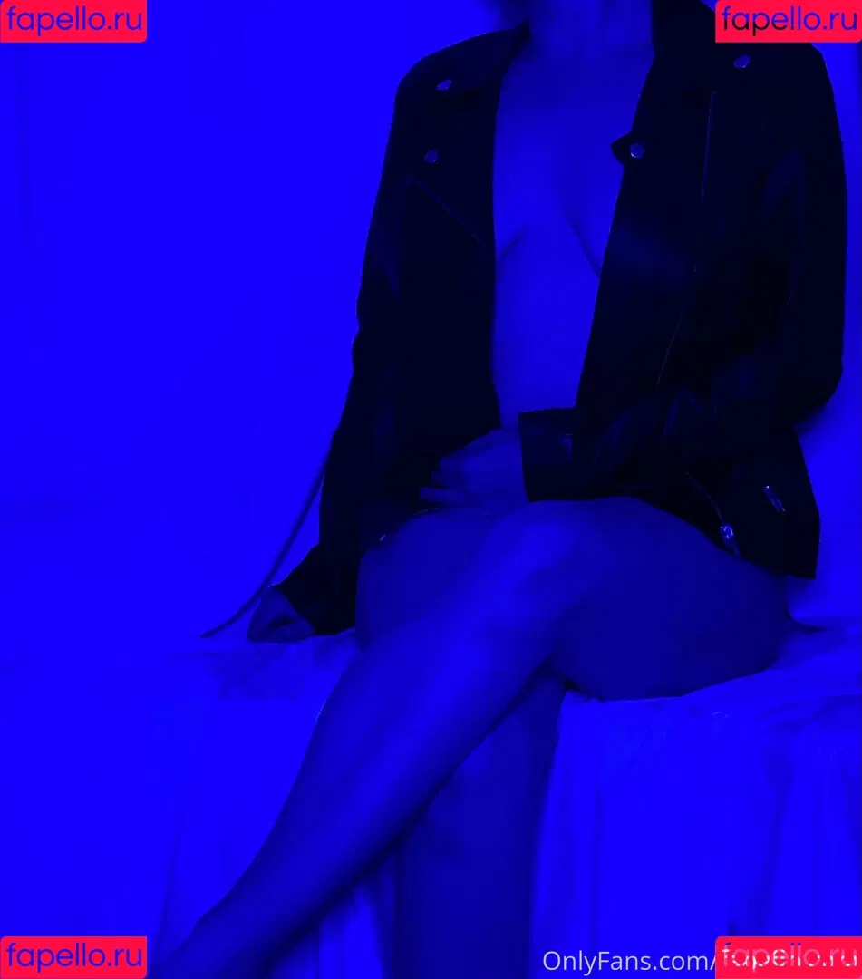 babyaliaaxo Onlyfans Photo Gallery 