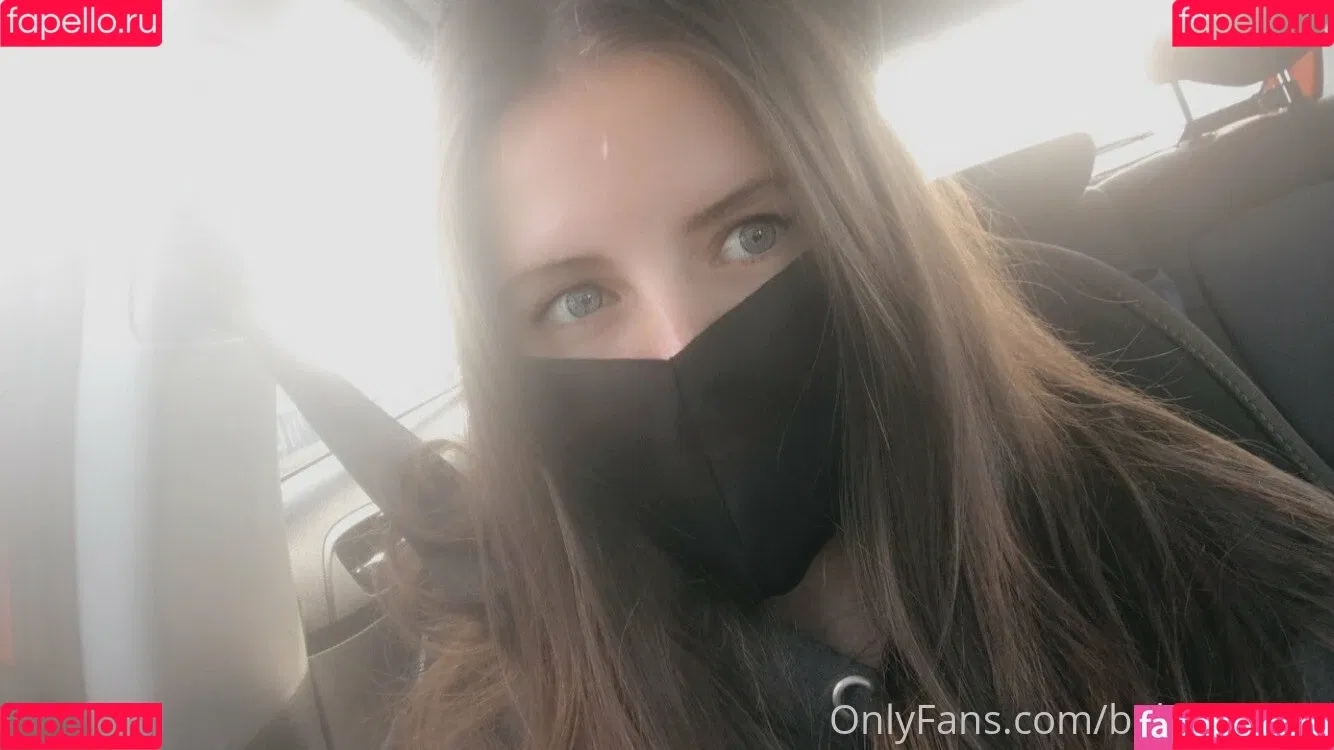 babyaliaaxo Onlyfans Photo Gallery 
