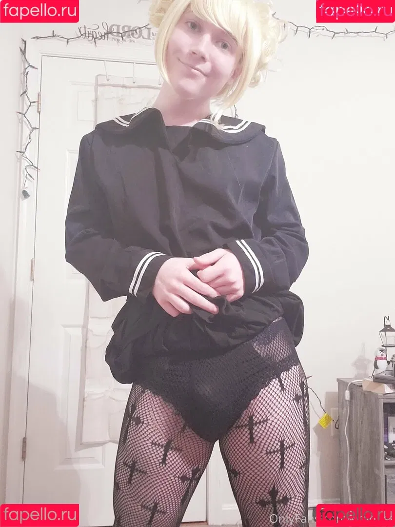 embitss Onlyfans Photo Gallery 