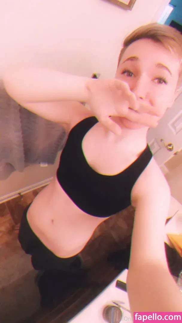 embitss Onlyfans Photo Gallery 