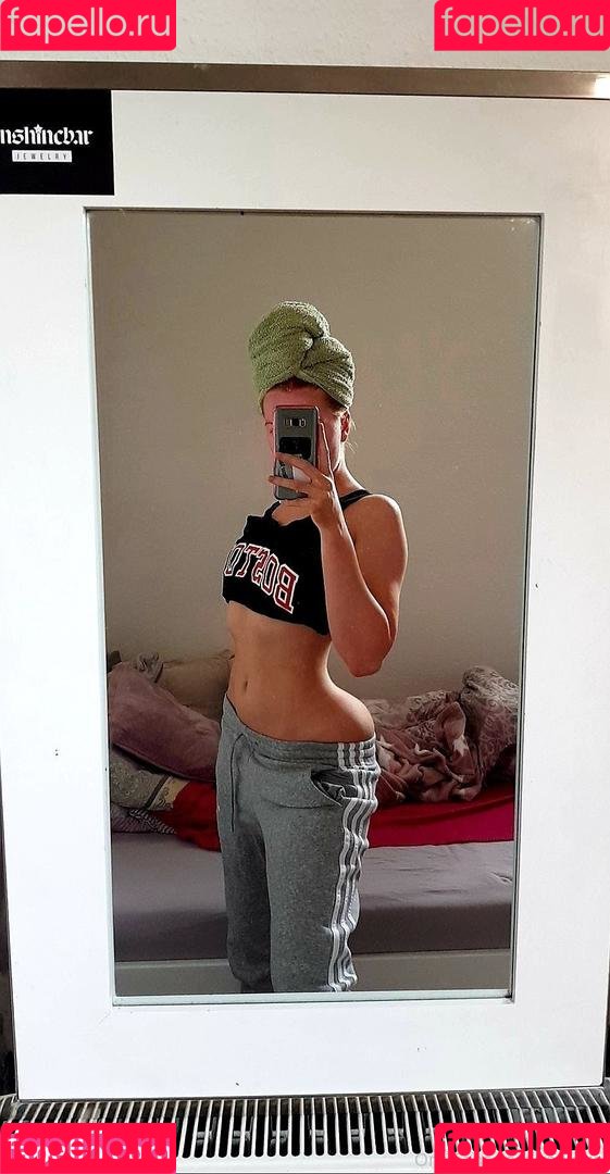 Redyzzel Onlyfans Photo Gallery 