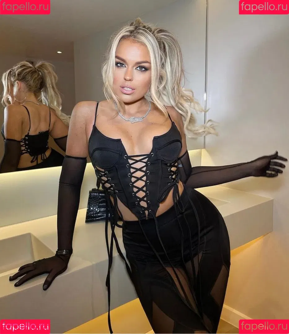 Tallia Storm Onlyfans Photo Gallery 