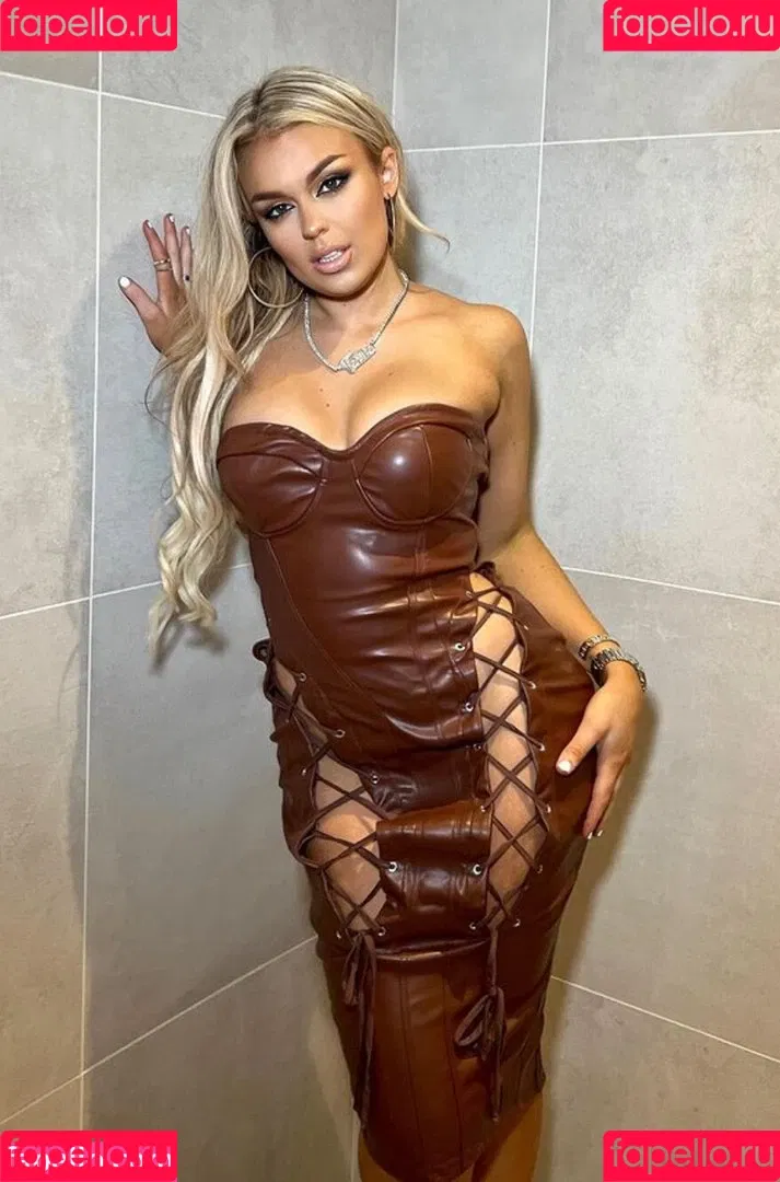 Tallia Storm Onlyfans Photo Gallery 