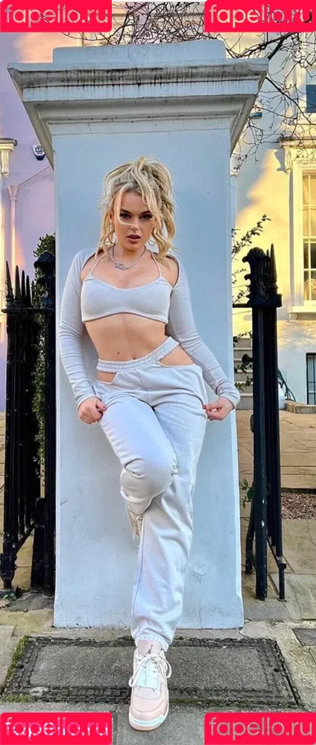 Tallia Storm Onlyfans Photo Gallery 