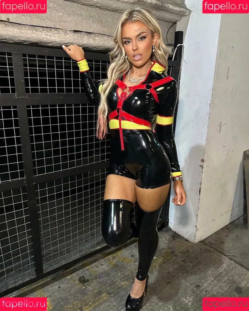Tallia Storm Onlyfans Photo Gallery 