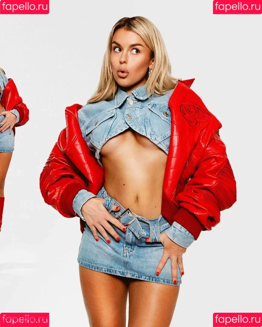 Tallia Storm Onlyfans Photo Gallery 