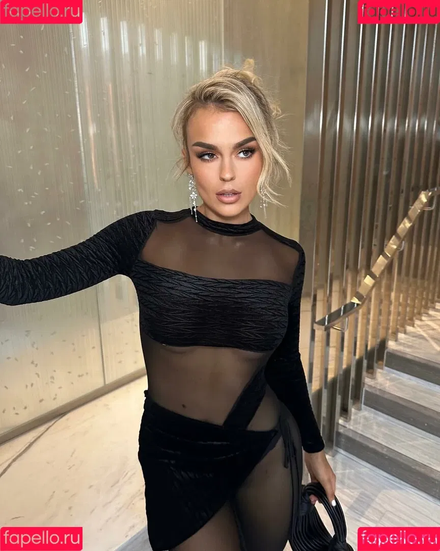 Tallia Storm Onlyfans Photo Gallery 