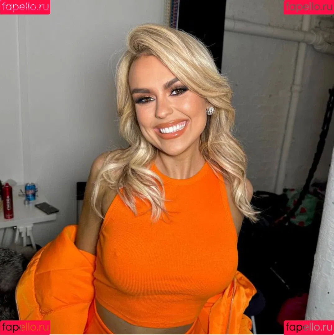 Tallia Storm Onlyfans Photo Gallery 