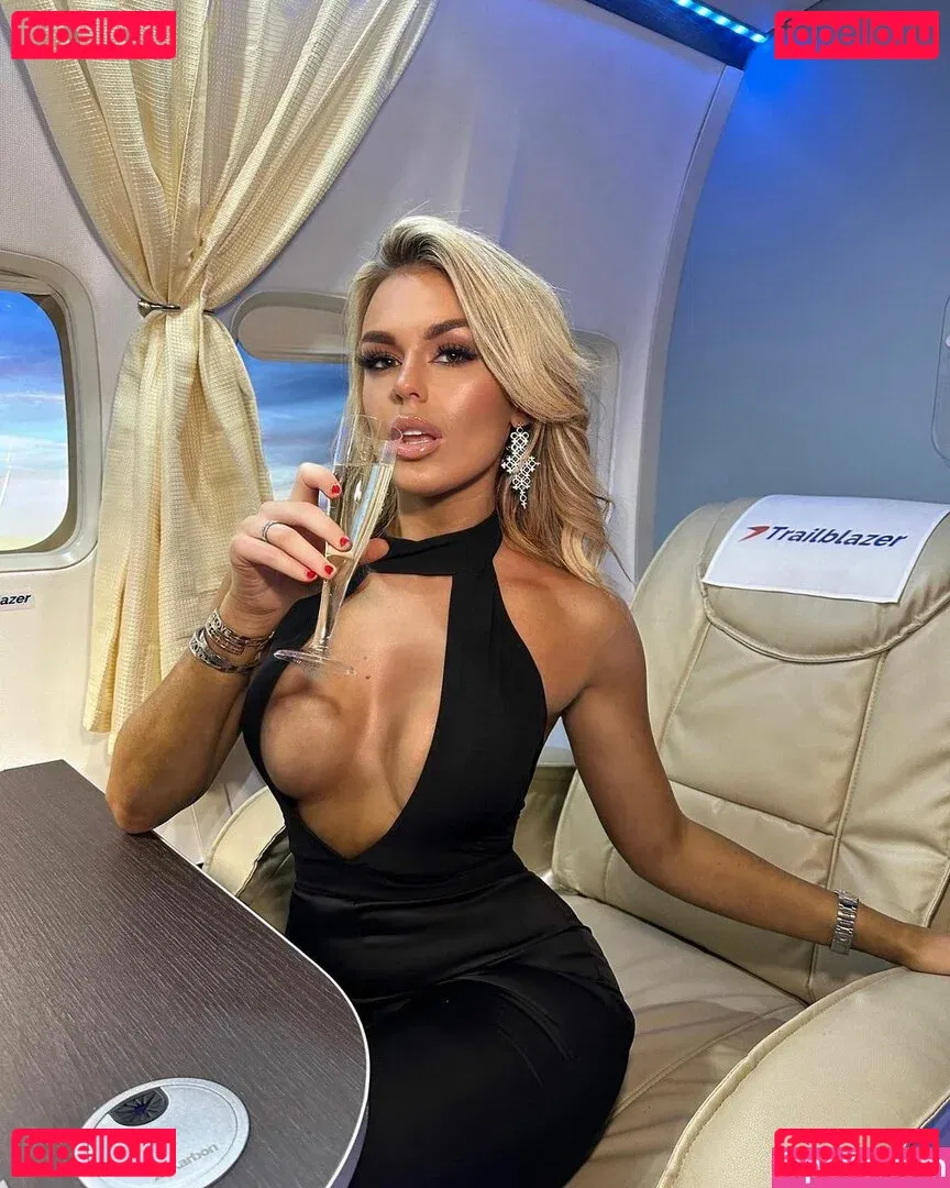 Tallia Storm Onlyfans Photo Gallery 