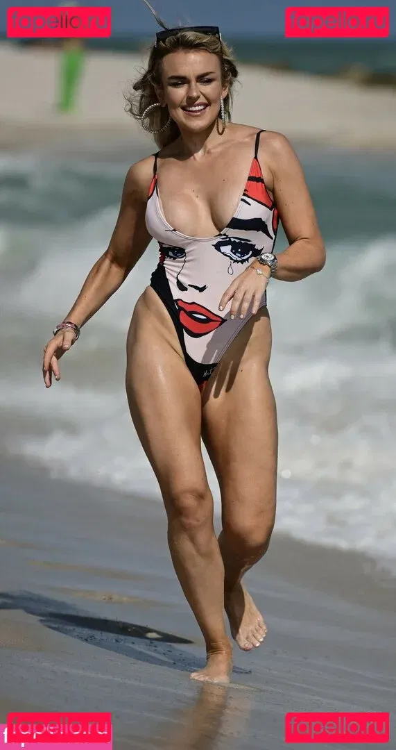 Tallia Storm Onlyfans Photo Gallery 