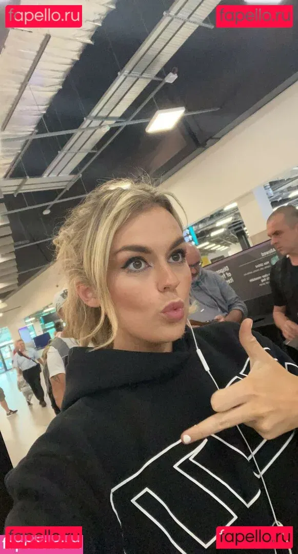 Tallia Storm Onlyfans Photo Gallery 